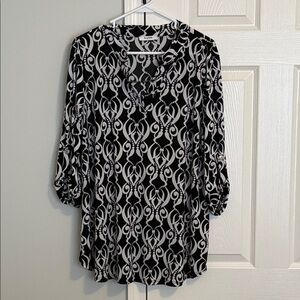 Jenny Boston Brand Black and White Patterned Women's Top